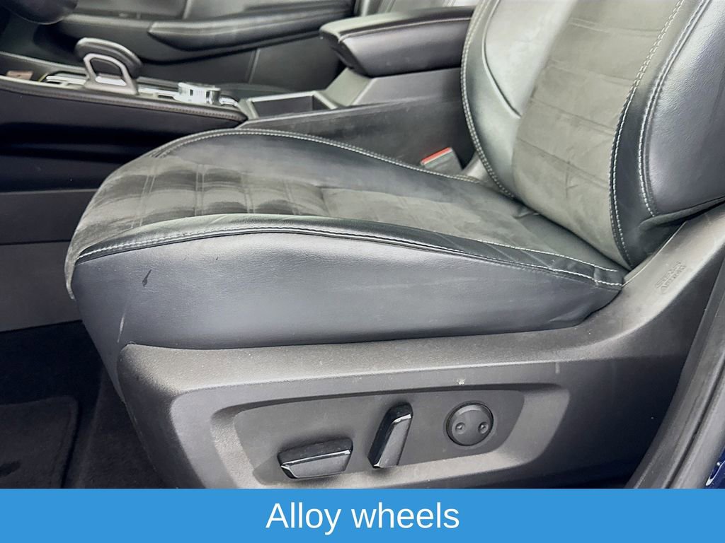 Used 2022 Mitsubishi Outlander SE image 23