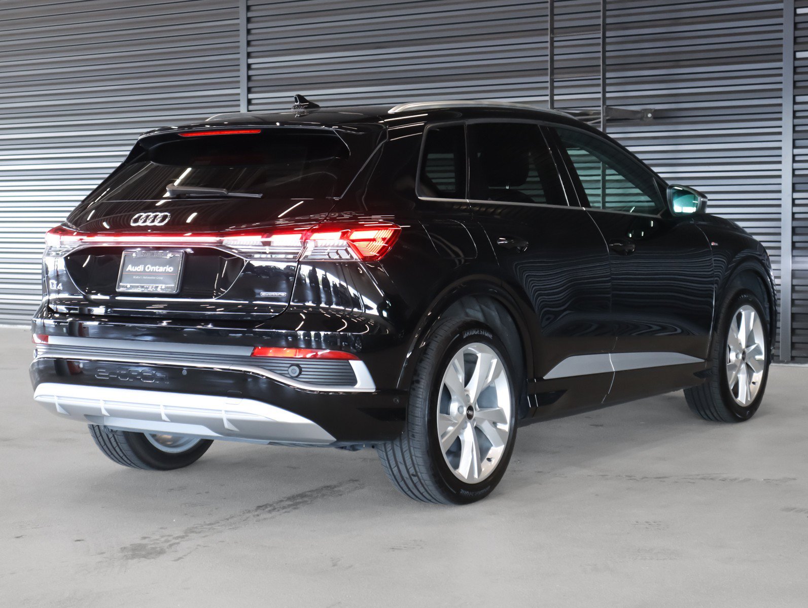 Used 2023 Audi Q4 e-tron Premium Plus w/ Premium Plus AWD/4WD image 15