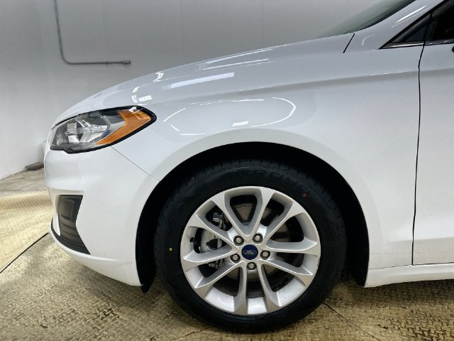 Used 2020 Ford Fusion SE FWD image 27