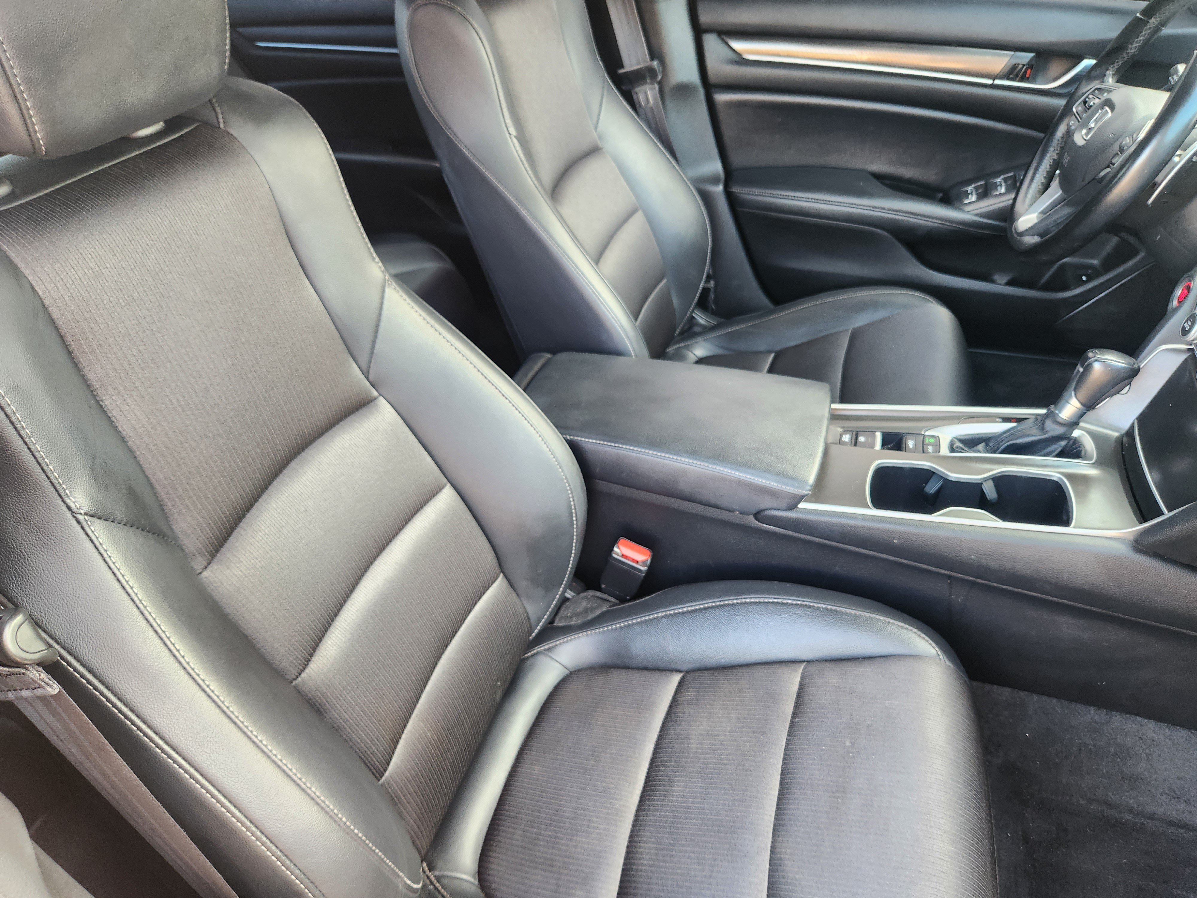 Used 2022 Honda Accord Sport image 10