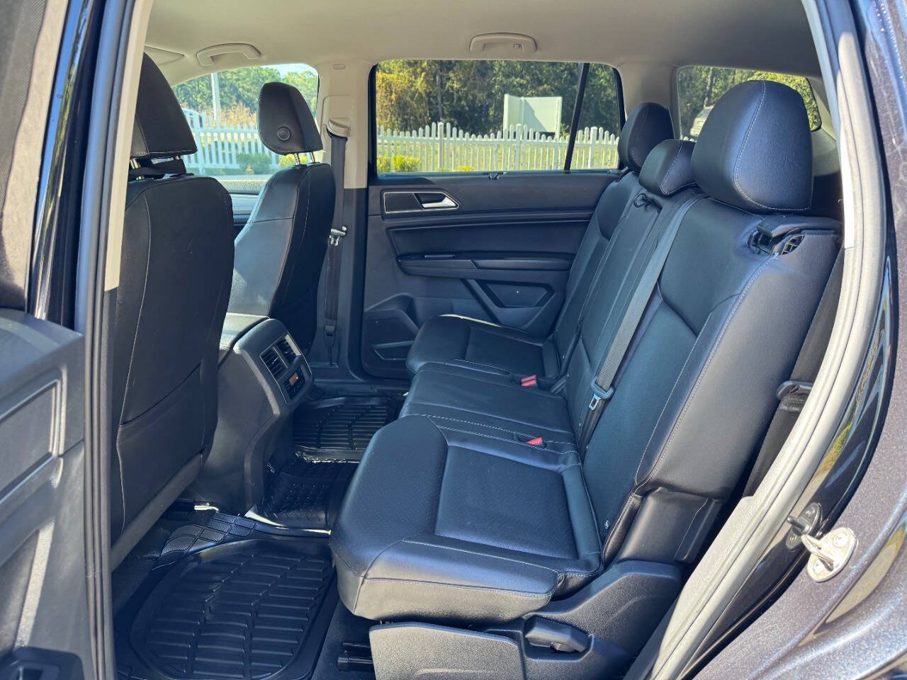 Used 2018 Volkswagen Atlas SE FWD image 12