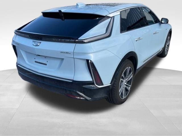 Certified 2024 Cadillac Lyriq Luxury w/ LPO, Floor Liner Package AWD/4WD image 2