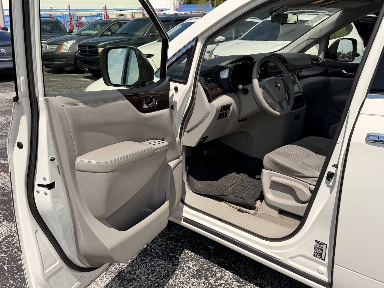 Used 2015 Nissan Quest S FWD image 9