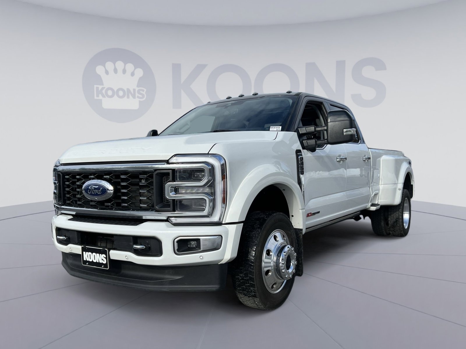 Used 2024 Ford F450 Limited image 1