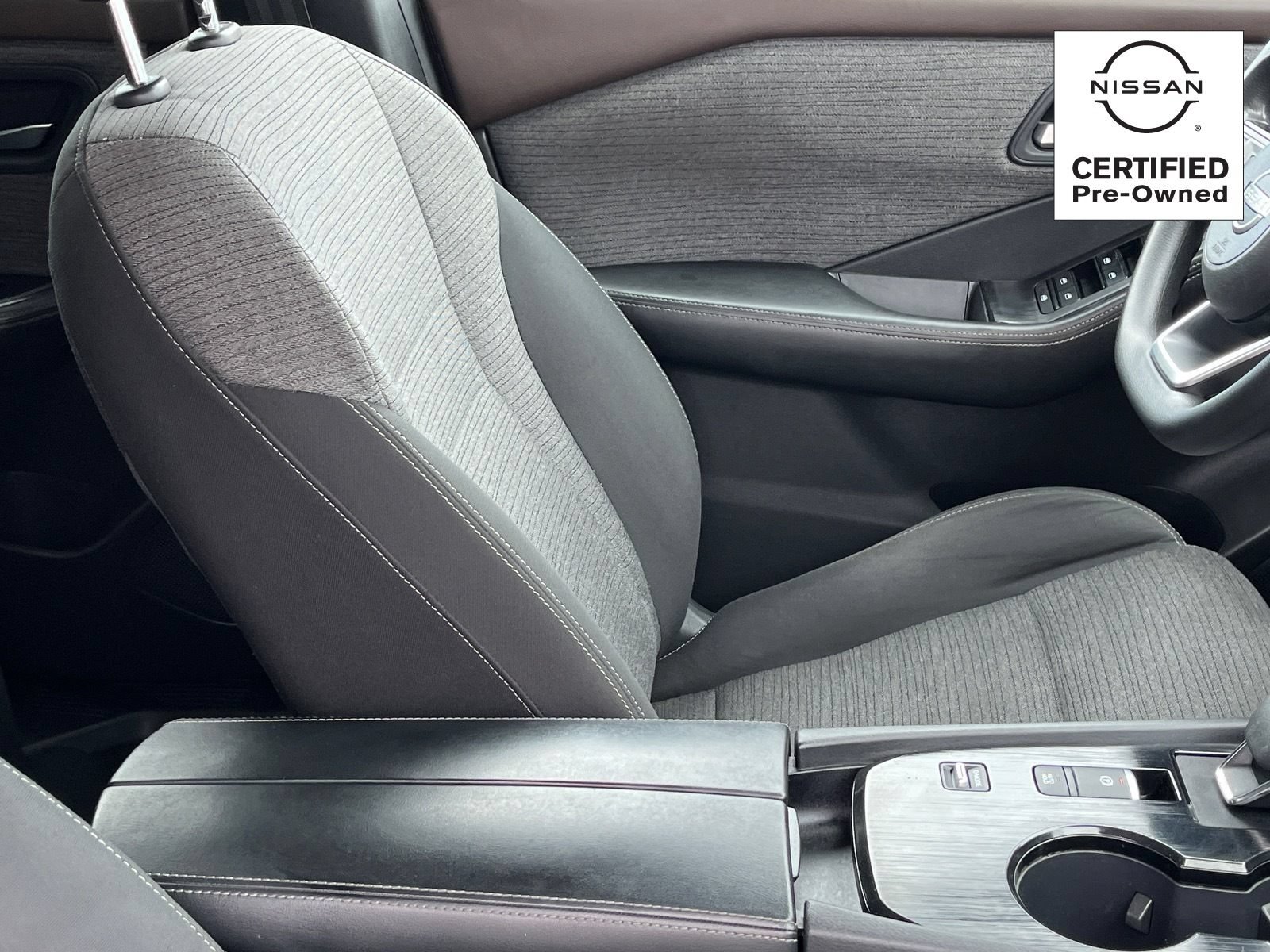 Certified 2023 Nissan Rogue SV FWD image 10