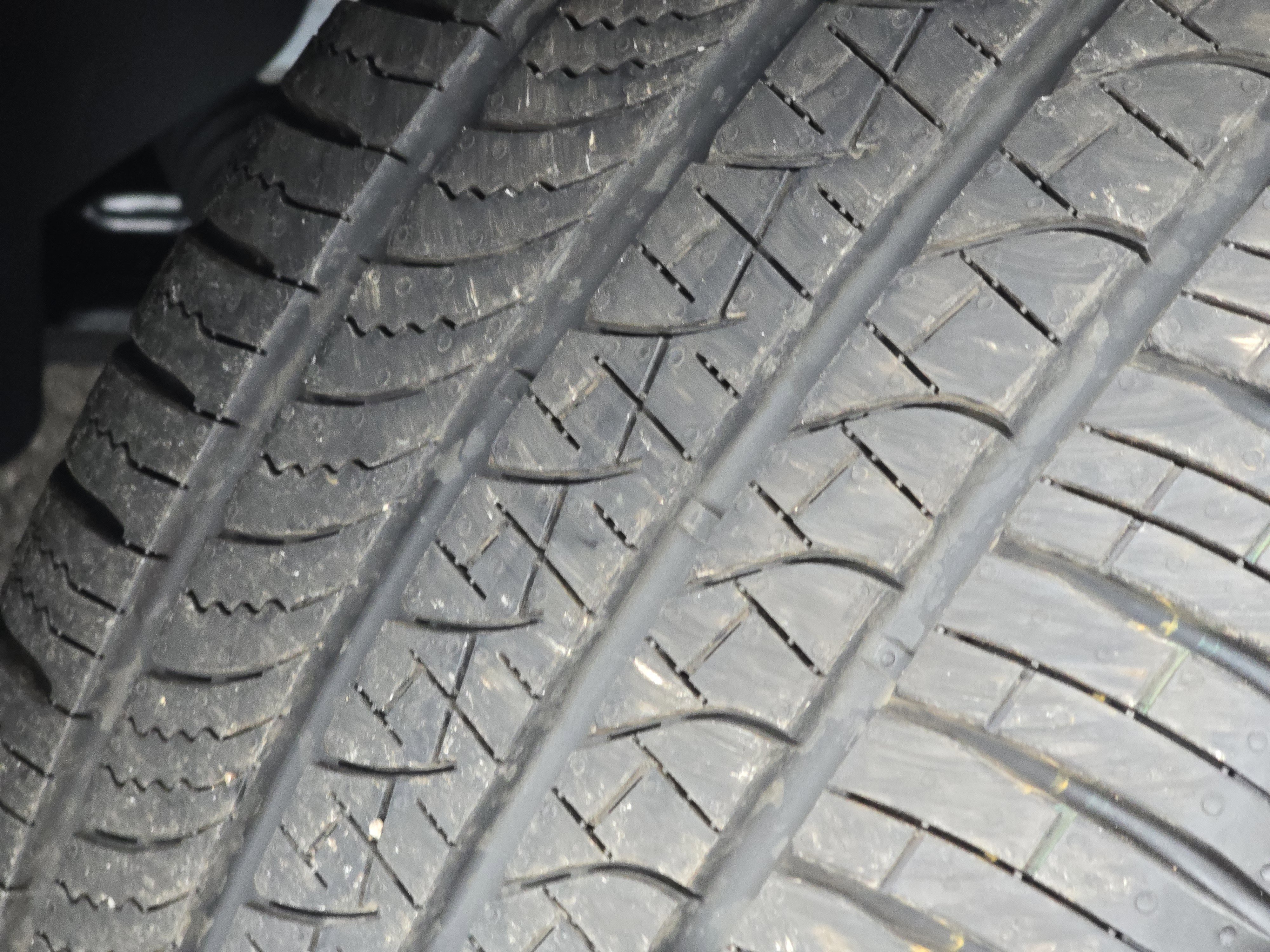 New 2026 Volkswagen Tiguan SE R-Line image 13