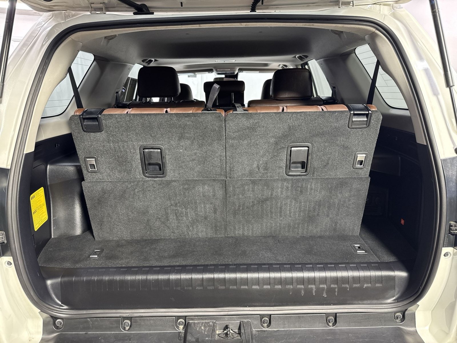 Used 2022 Toyota 4Runner Limited AWD/4WD image 39