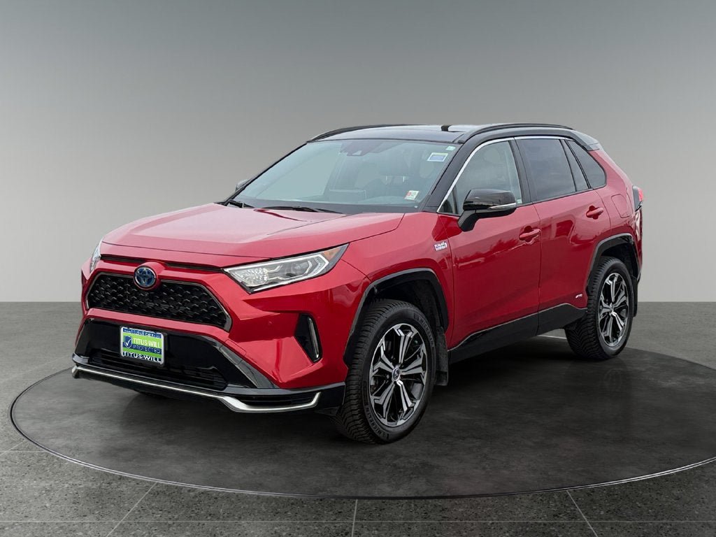 Used 2021 Toyota RAV4 XSE w/ Premium Package AWD/4WD image 3