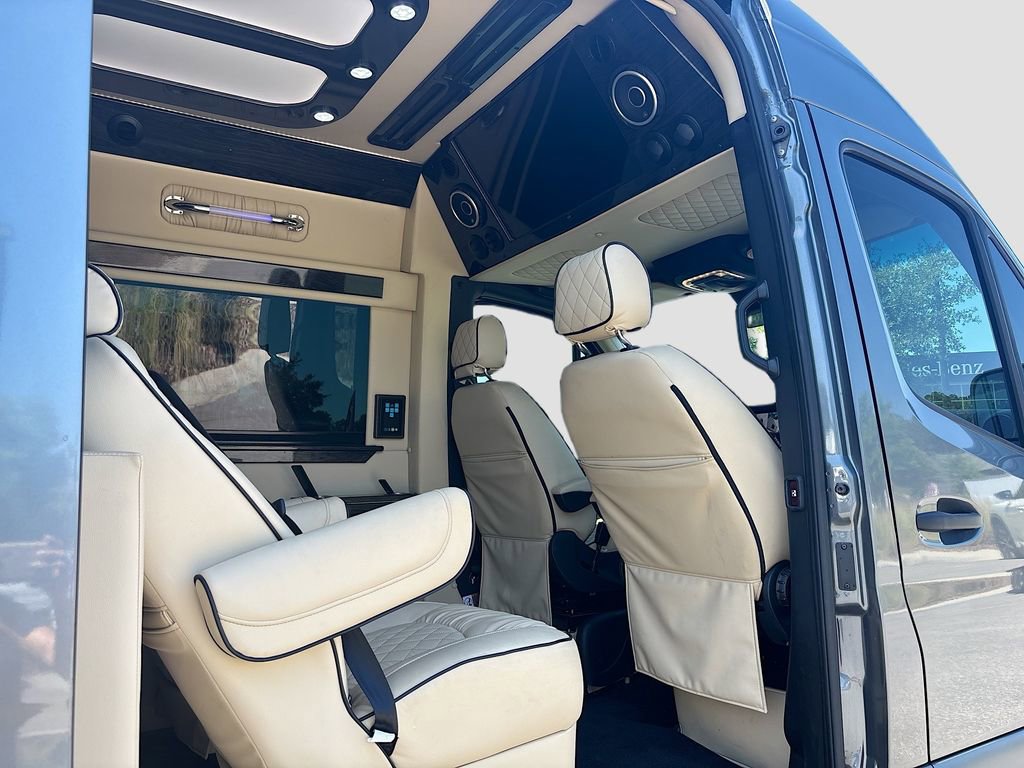 Used 2022 Mercedes-Benz Sprinter 2500 image 35