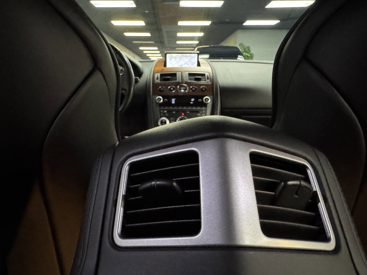 Used 2011 Aston Martin Rapide image 36