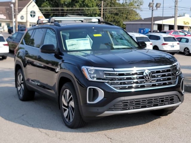 New 2026 Volkswagen Atlas SE image 2