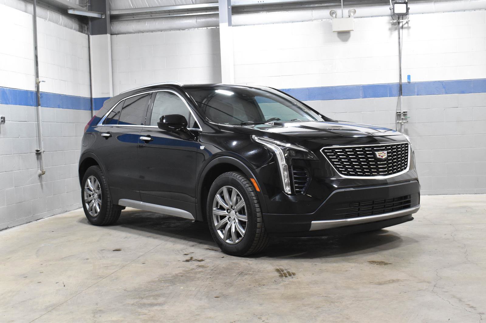 Used 2020 Cadillac XT4 Premium Luxury image 33