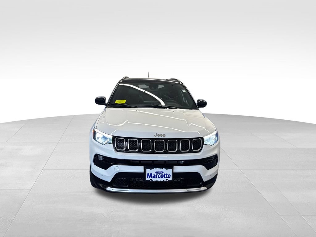 Used 2023 Jeep Compass Limited w/ Elite Group AWD/4WD image 11