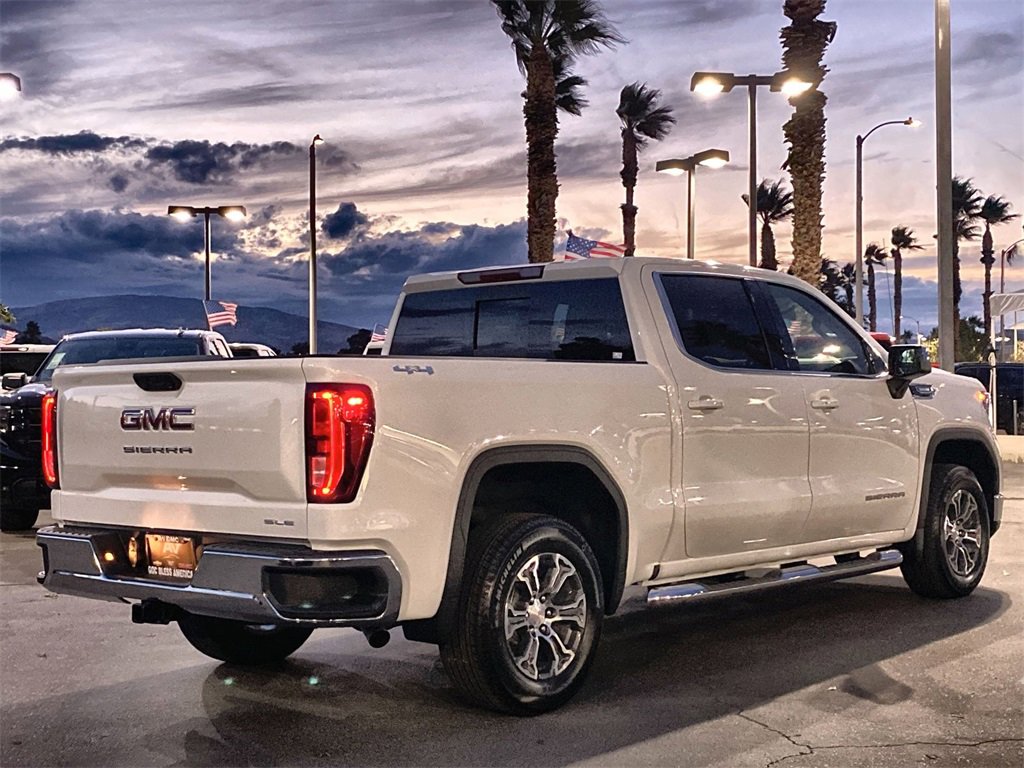New 2026 GMC Sierra 1500 SLE image 13