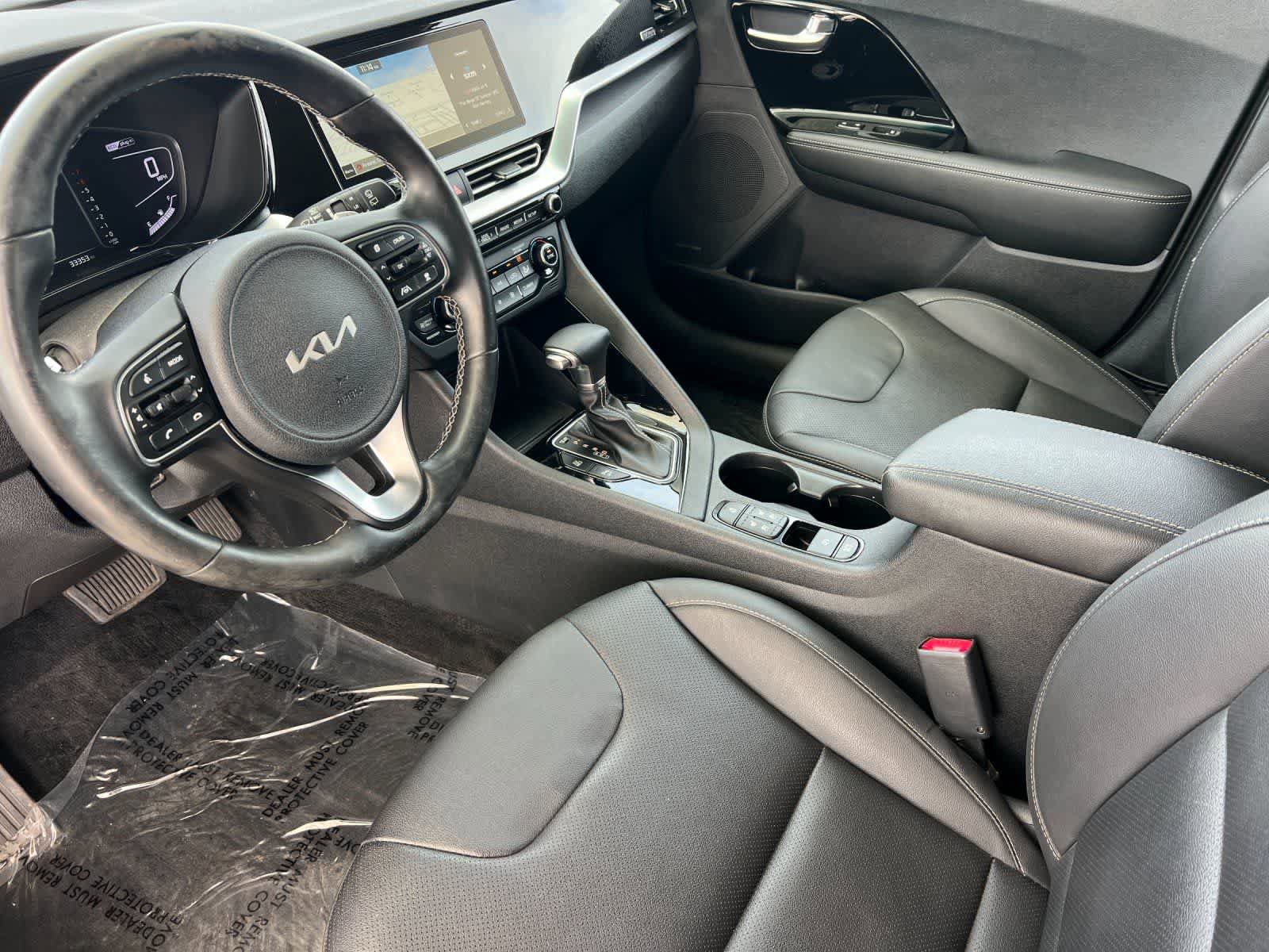 Used 2022 Kia Niro EX Premium image 12