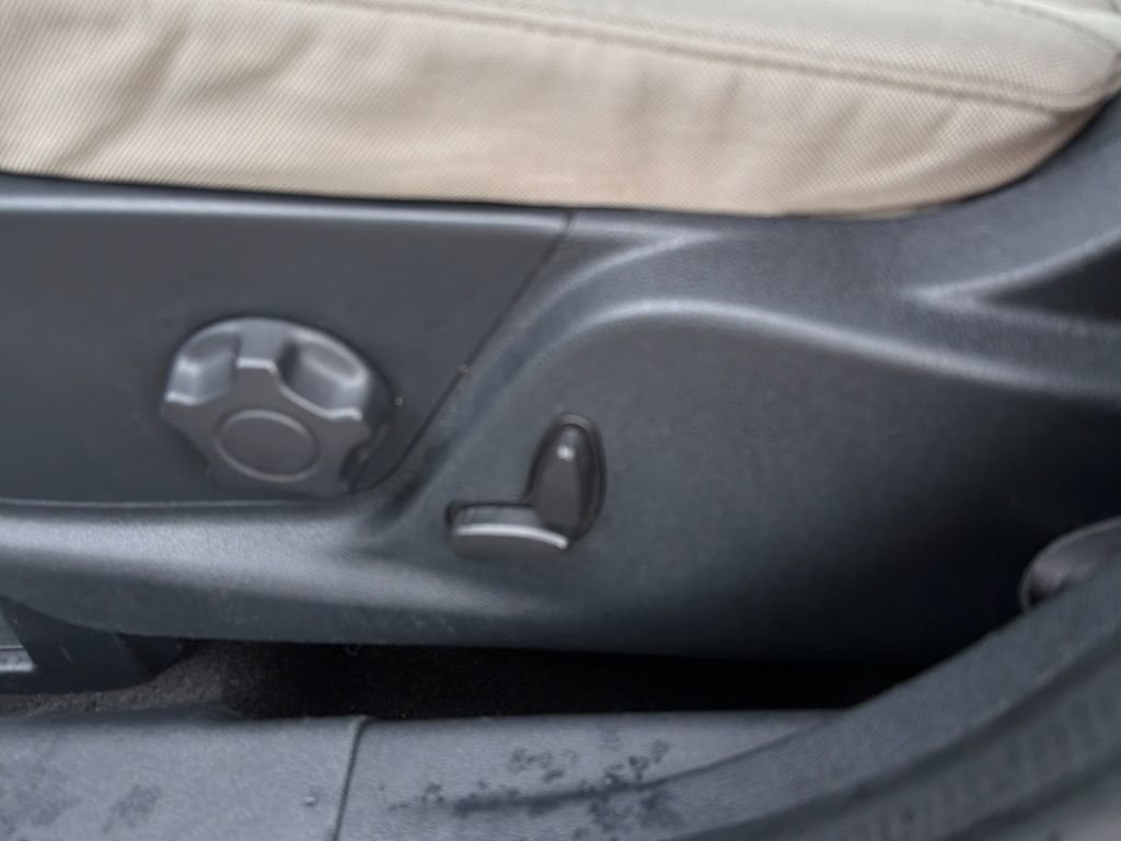 Used 2018 Ford EcoSport SE FWD image 13