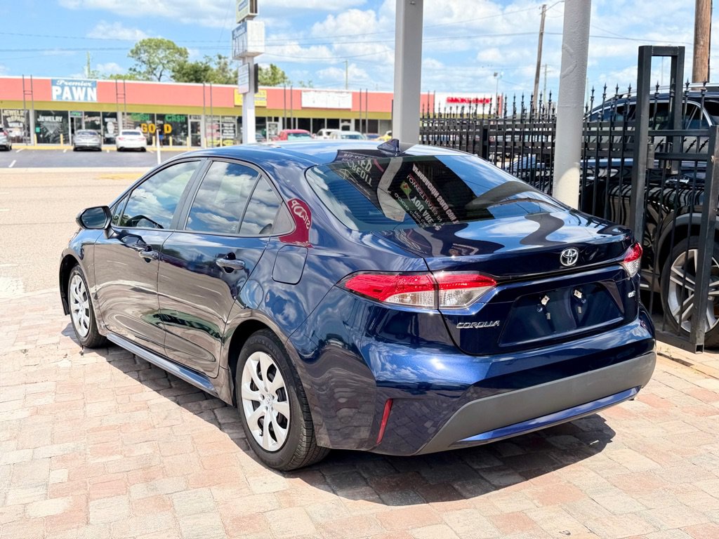 Used 2022 Toyota Corolla LE FWD image 7