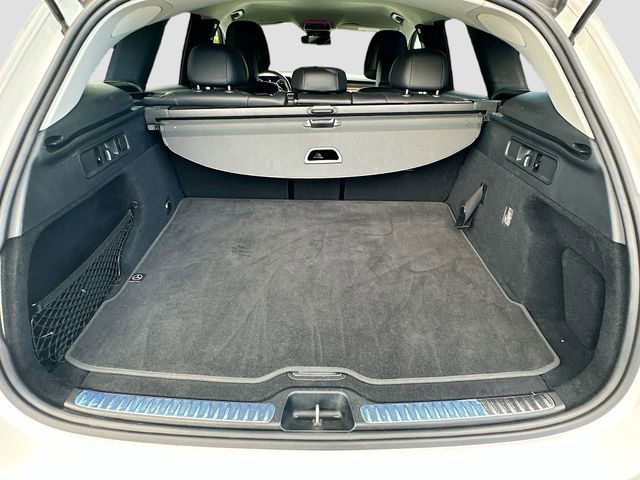 Used 2024 Mercedes-Benz GLC 300 image 28