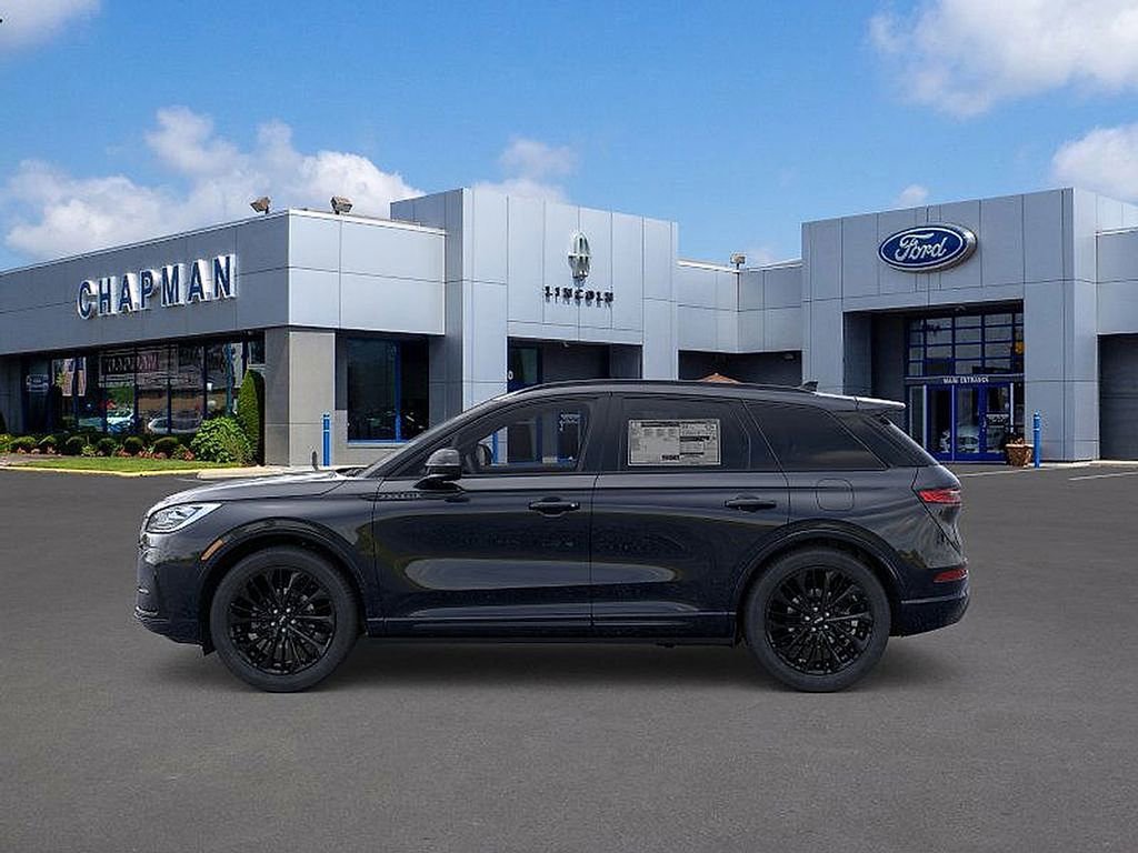 New 2026 Lincoln Corsair Reserve w/ Jet Appearance Package image 3