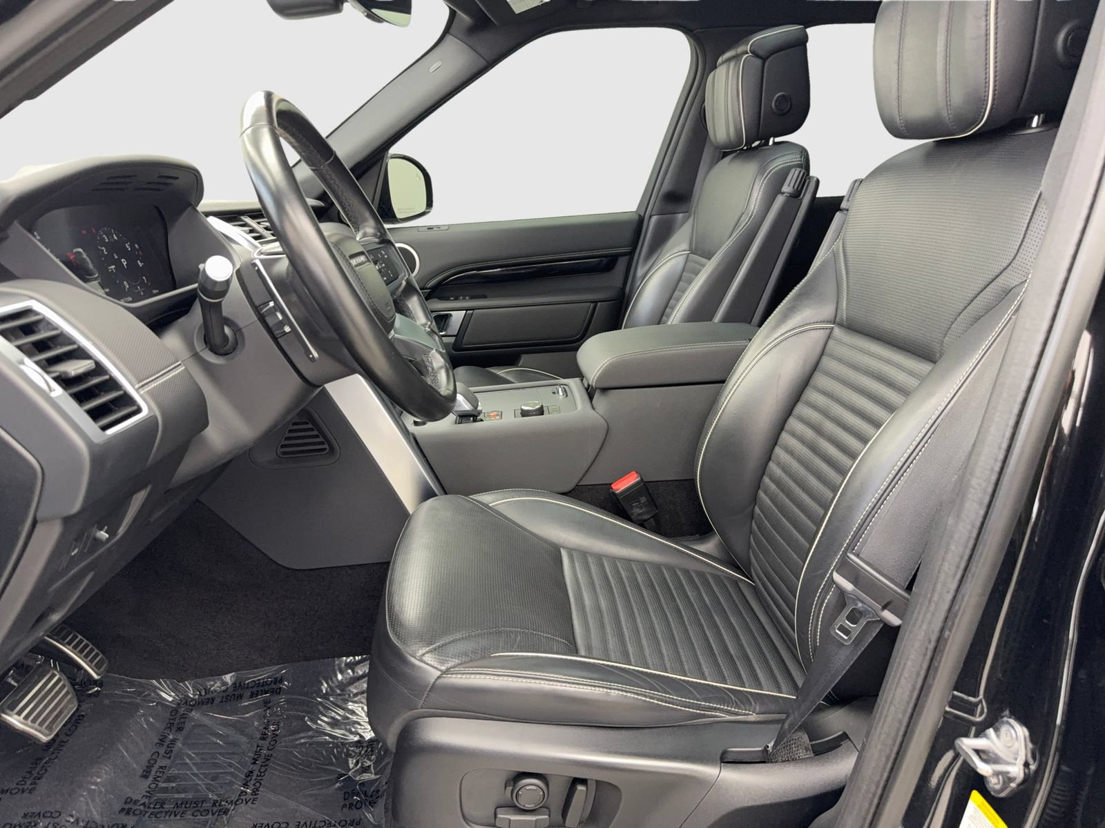 Used 2022 Land Rover Discovery HSE R-Dynamic AWD/4WD image 17