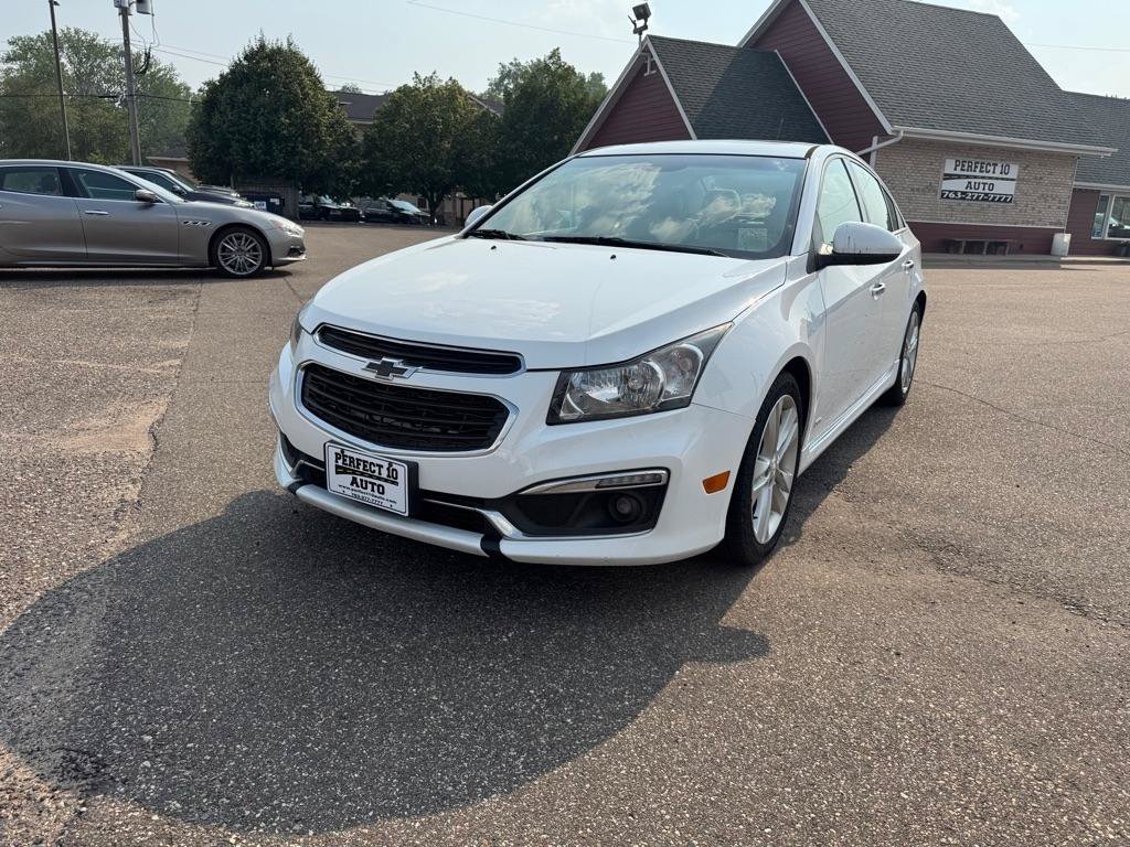 Used 2015 Chevrolet Cruze LTZ w/ Sun, Sound and Sport Package FWD image 11