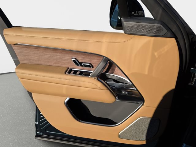 New 2026 Land Rover Range Rover Long Wheelbase Autobiography AWD/4WD image 19