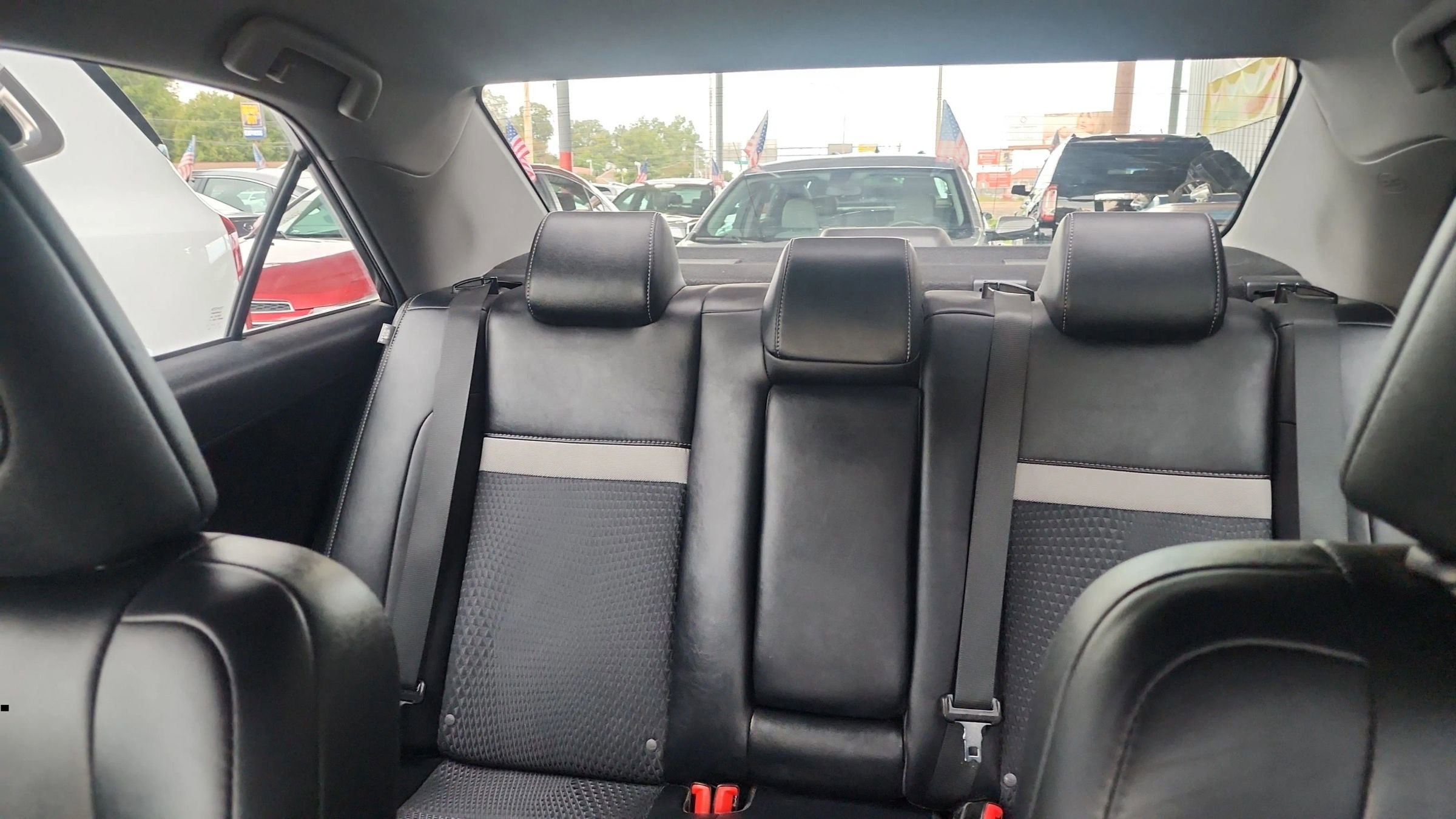 Used 2014 Toyota Camry SE image 21