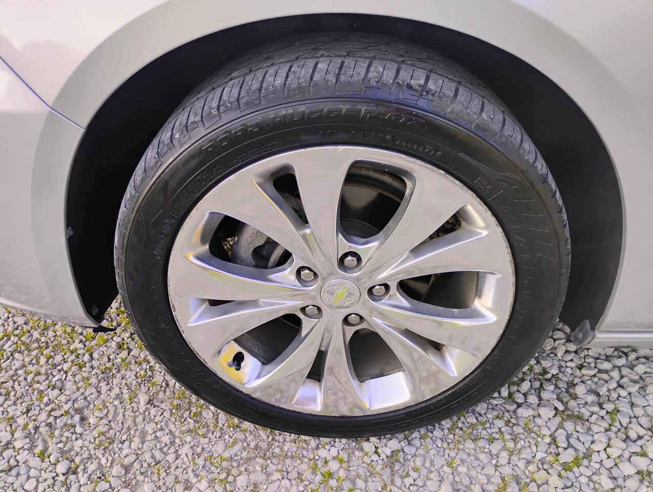 Used 2017 Chevrolet Malibu Premier FWD image 7