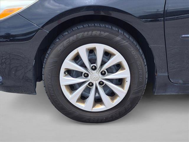 Used 2016 Toyota Camry LE FWD image 14