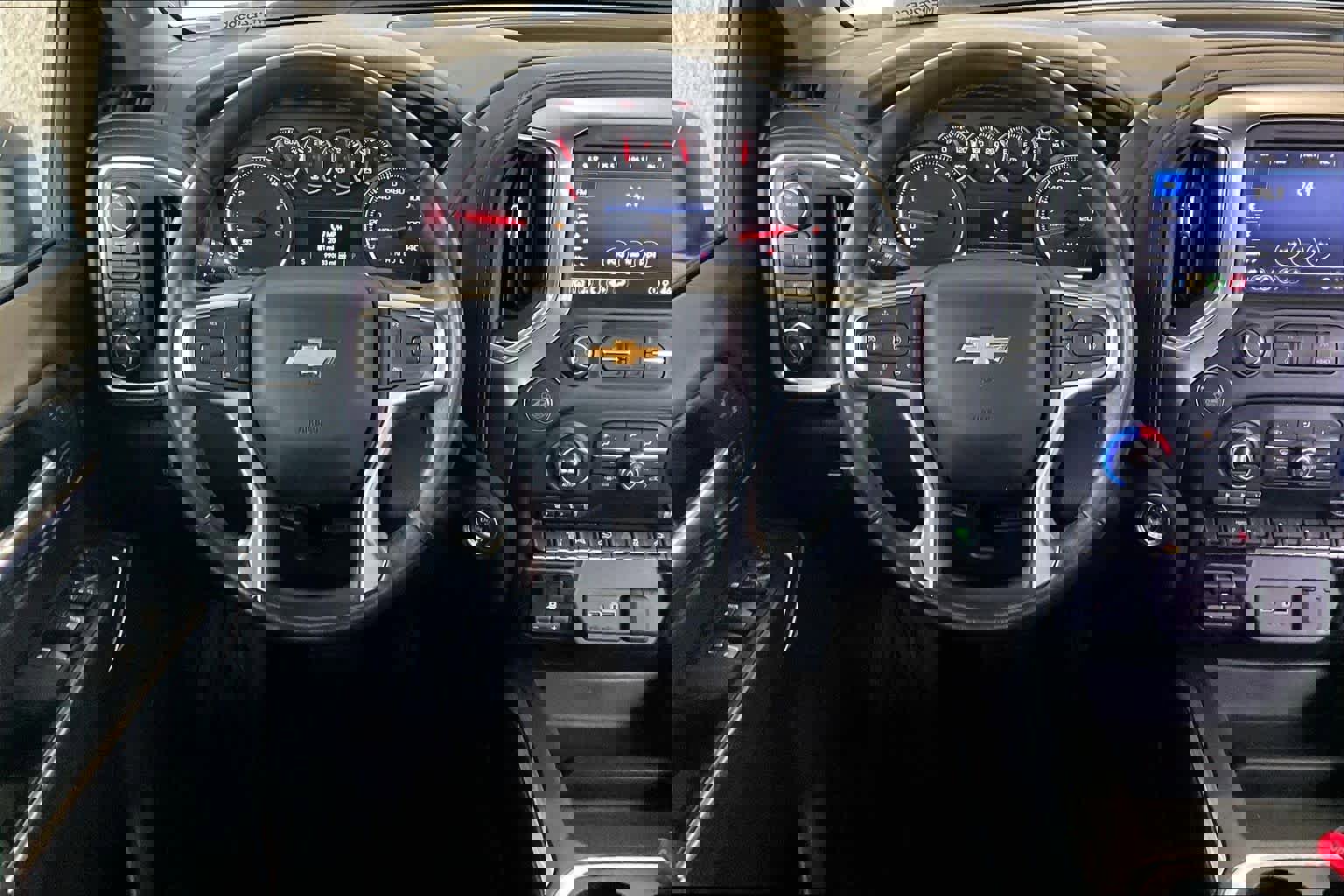 Used 2021 Chevrolet Silverado 2500 LTZ w/ LTZ Plus Package image 5