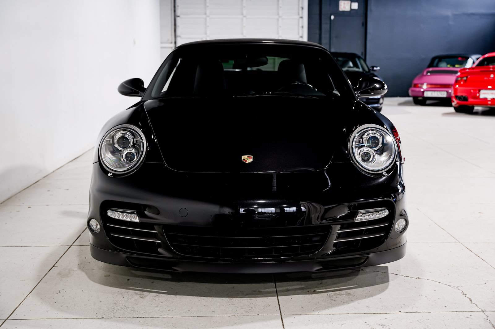 Used 2011 Porsche 911 Turbo S AWD/4WD image 5