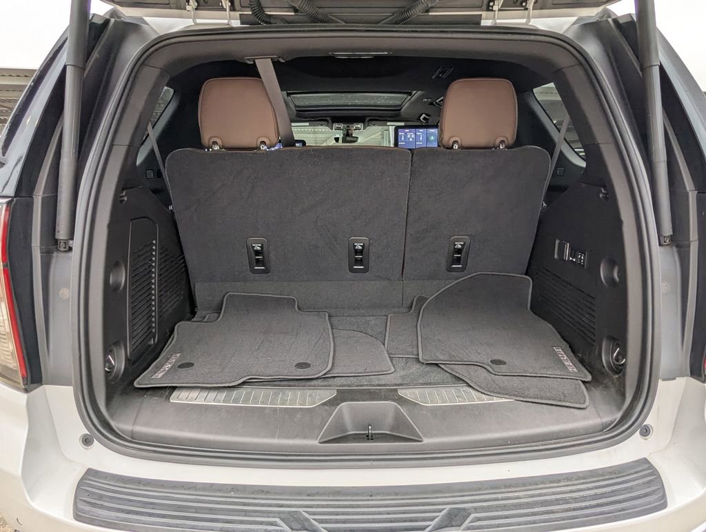 Used 2021 Chevrolet Tahoe High Country AWD/4WD image 24