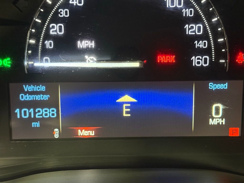 Used 2017 Cadillac XT5 Luxury w/ Driver Awareness Package FWD image 17