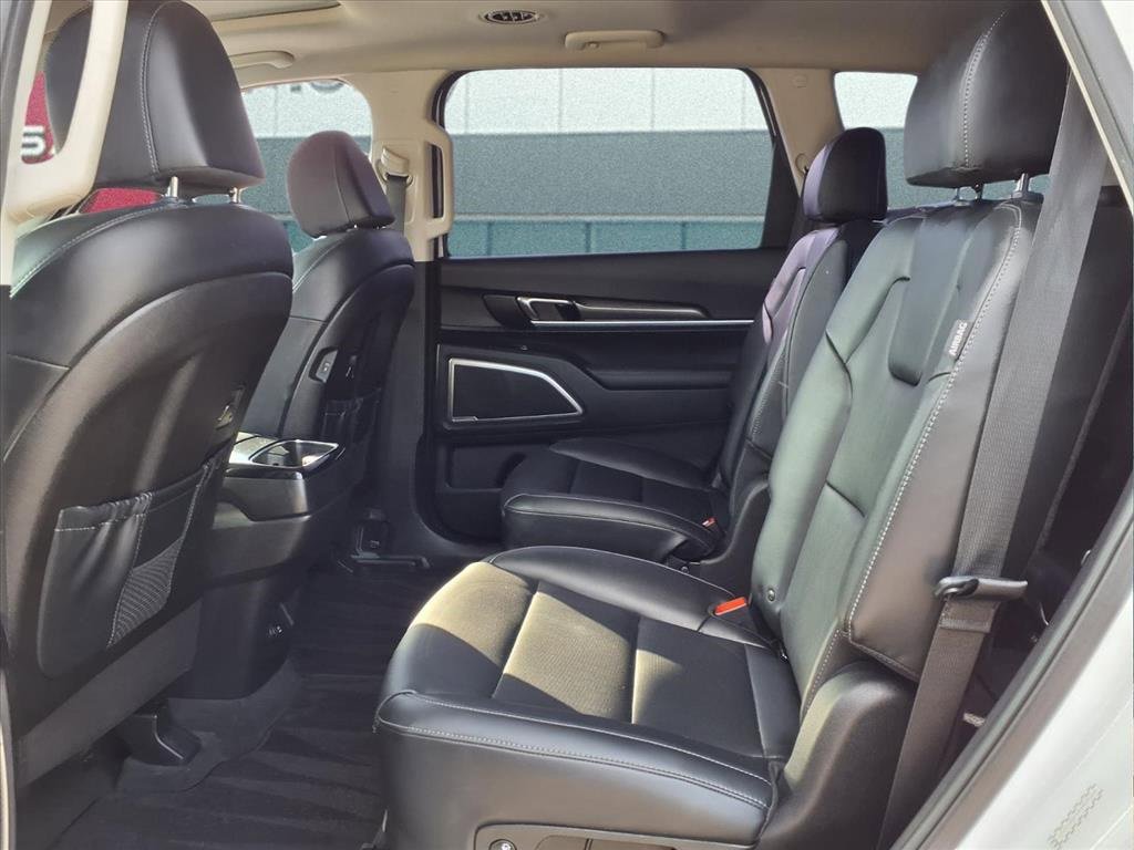 Used 2024 Kia Telluride S w/ S Sunroof Package image 14
