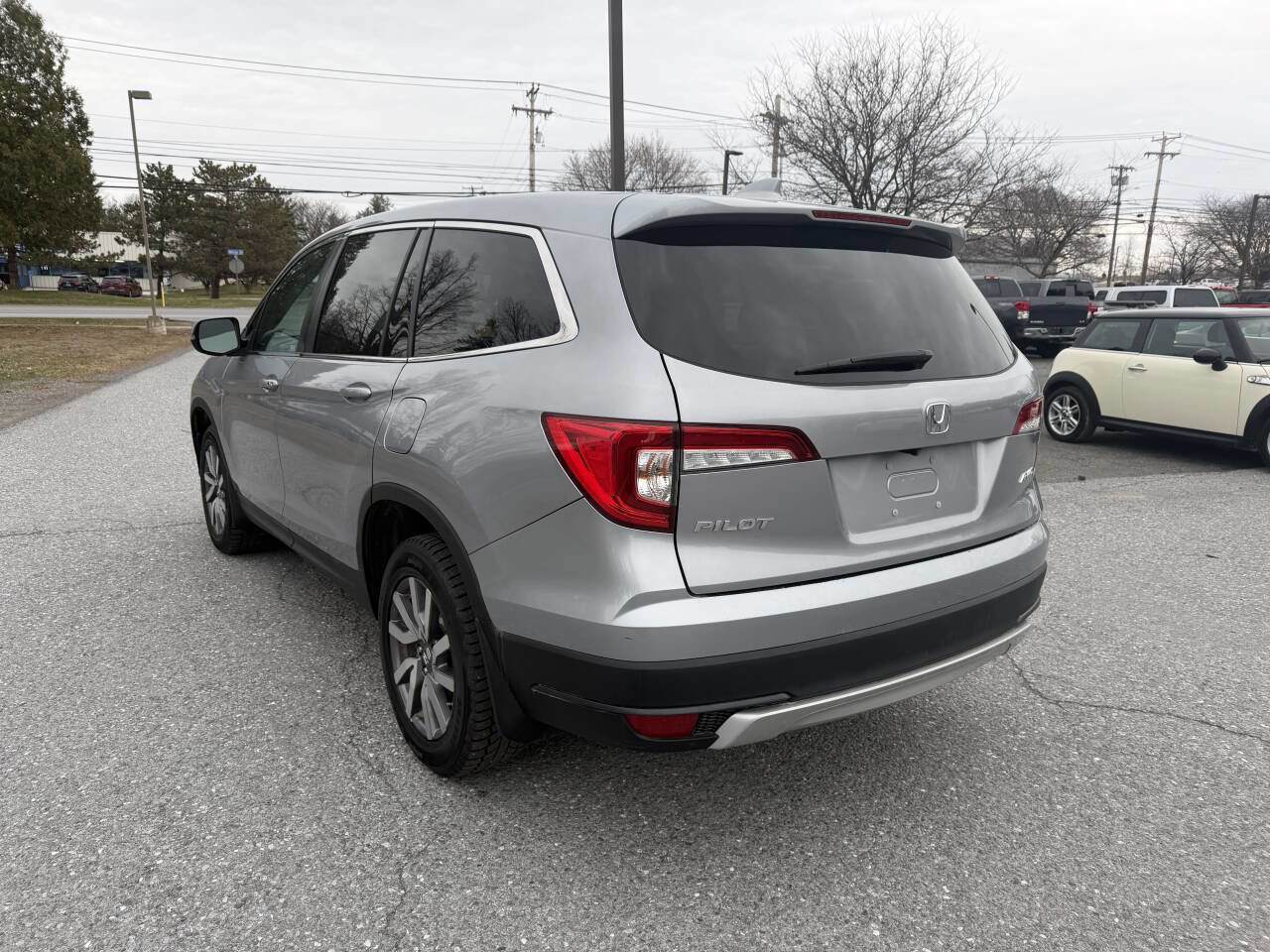 Used 2021 Honda Pilot EX image 3