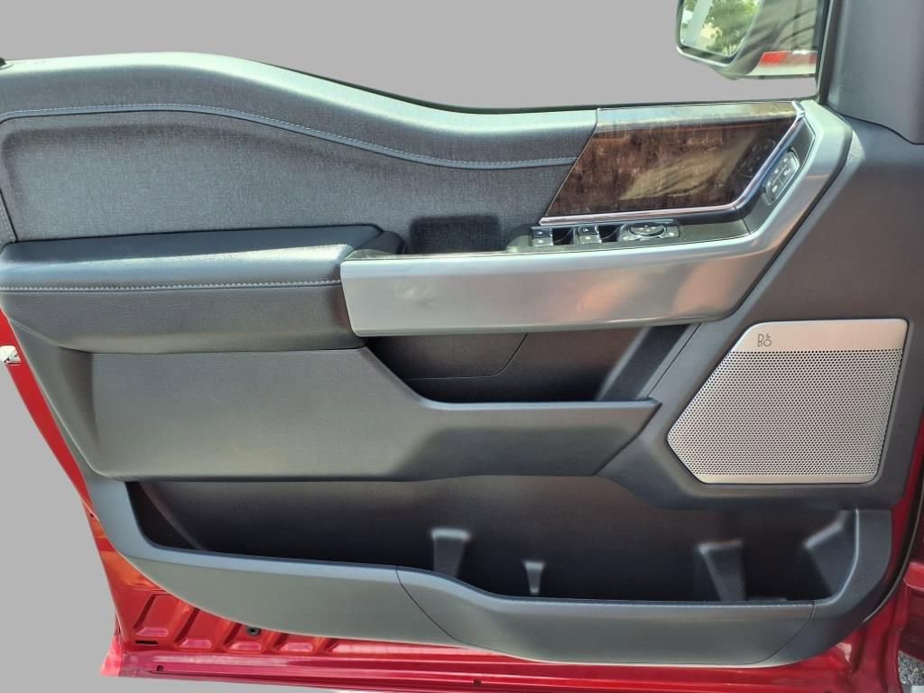 Used 2022 Ford F150 Lariat w/ Equipment Group 502A High image 17