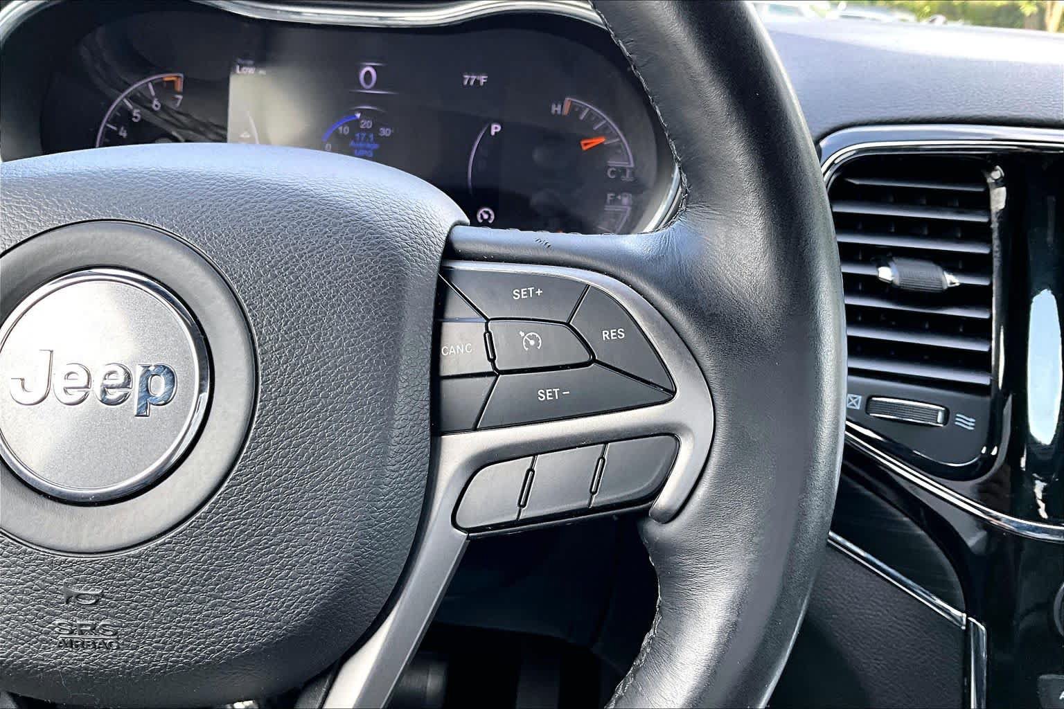 Used 2019 Jeep Grand Cherokee Limited AWD/4WD image 25