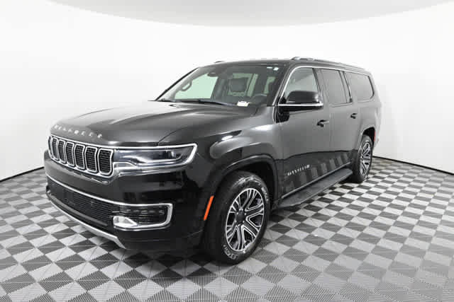 Used 2024 Jeep Wagoneer L Series II w/ Flexible Seating Group image 2