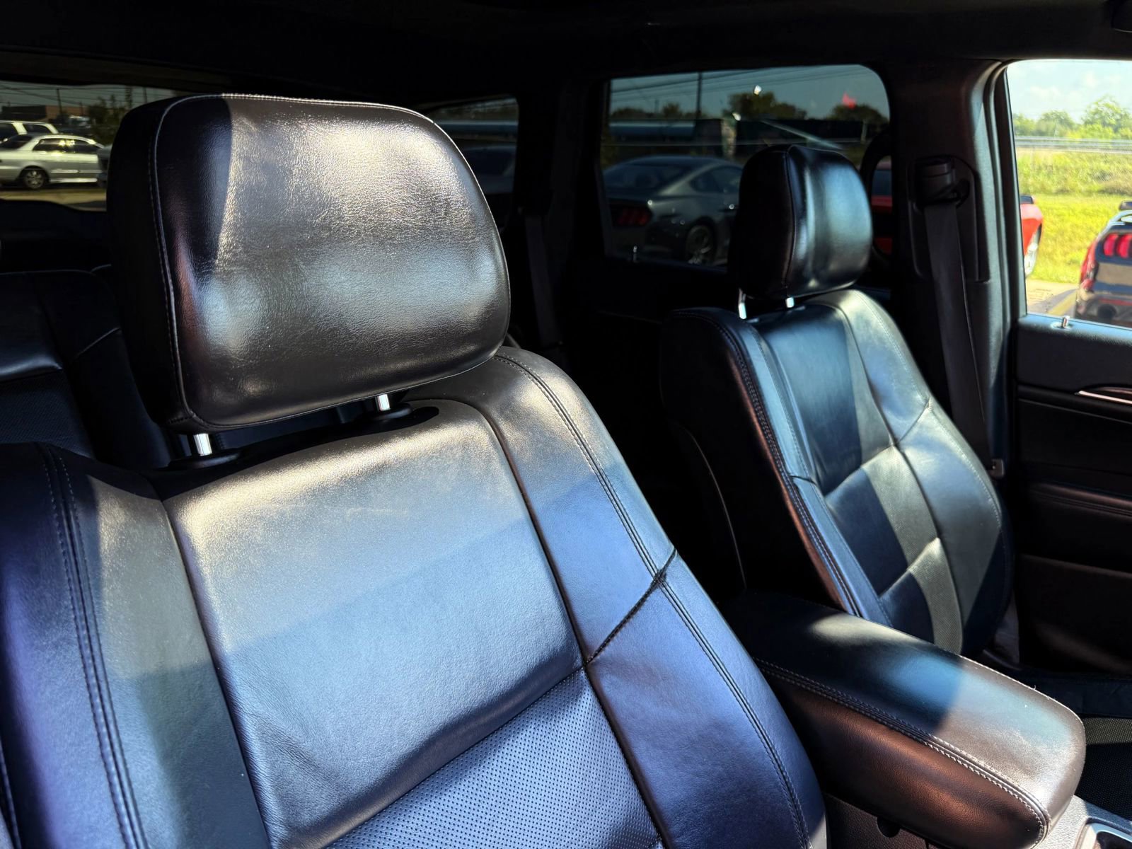 Used 2018 Jeep Grand Cherokee Limited w/ Luxury Group II image 53