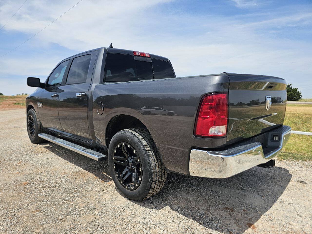 Used 2017 RAM 1500 Lone Star RWD image 5