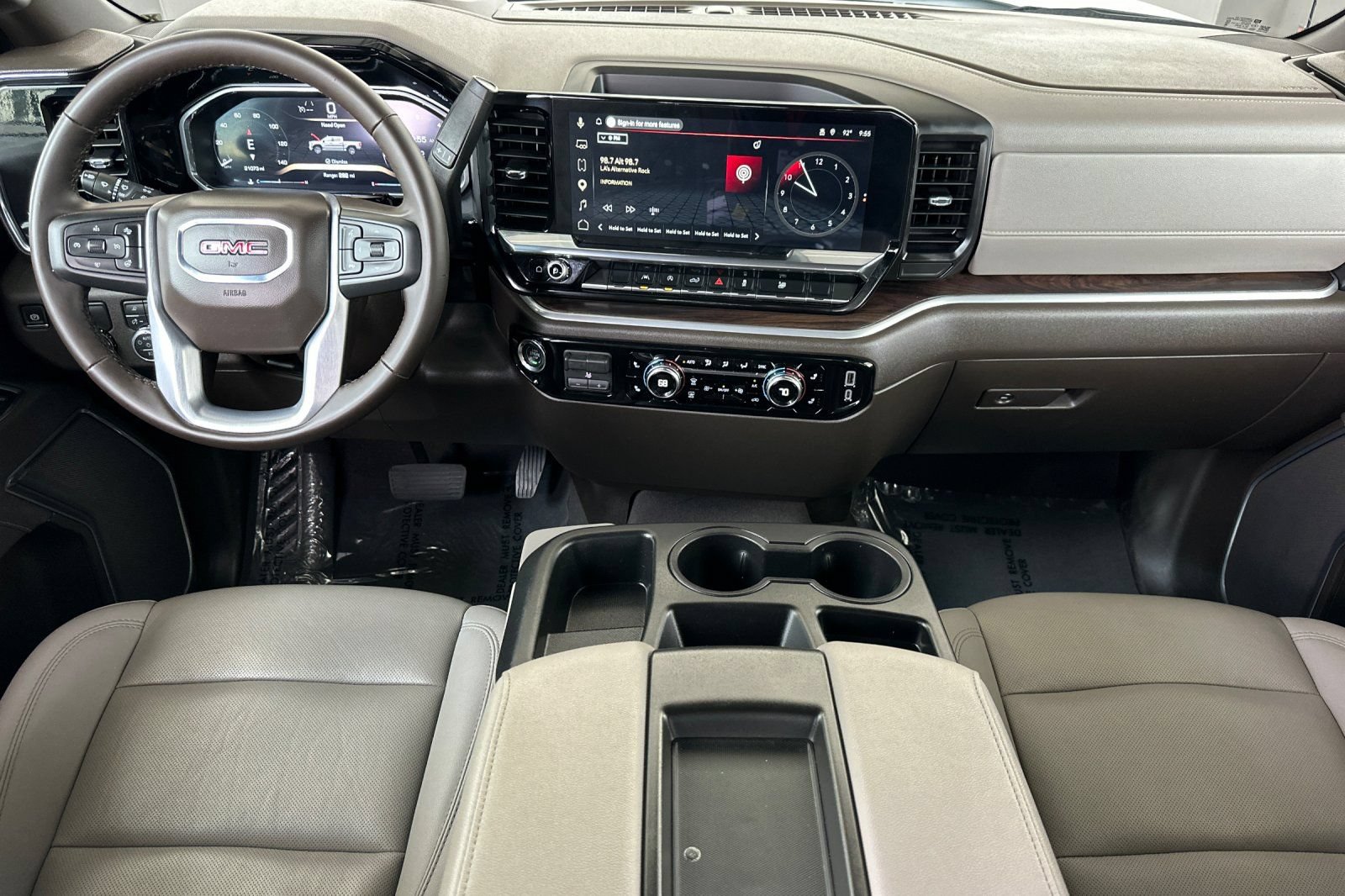 Certified 2026 GMC Sierra 1500 SLT RWD image 16