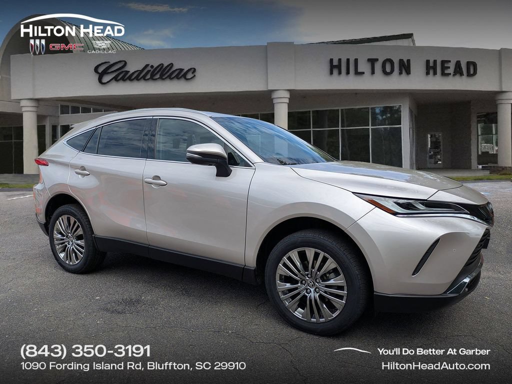 Used 2024 Toyota Venza XLE AWD/4WD image 1