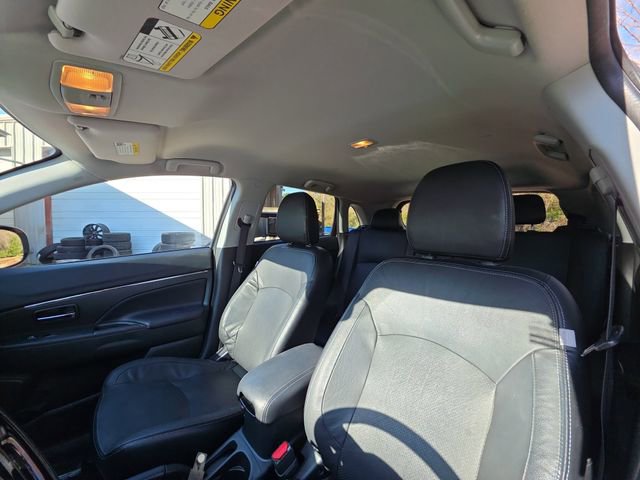 Used 2016 Mitsubishi Outlander Sport SEL image 13