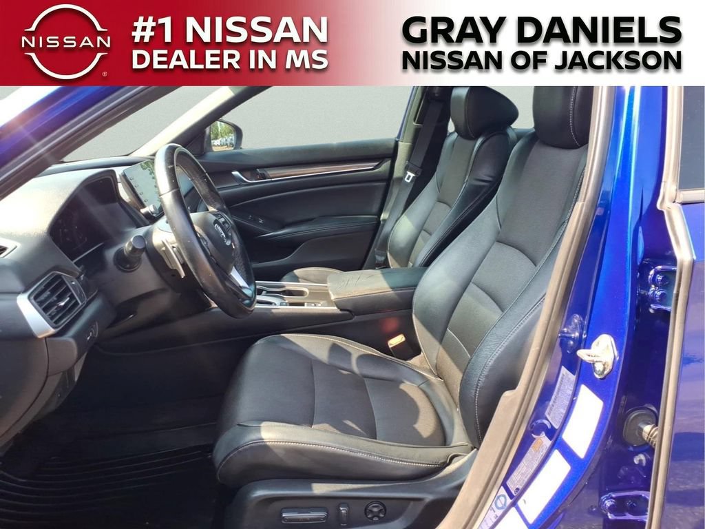 Used 2018 Honda Accord Sport image 23