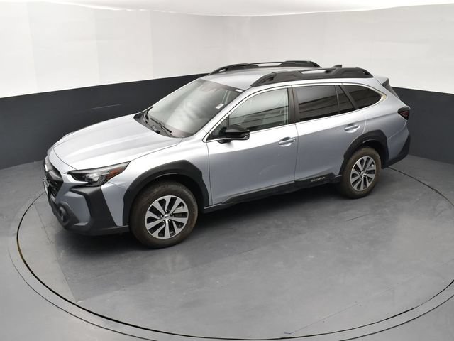 Used 2023 Subaru Outback Premium AWD/4WD image 15