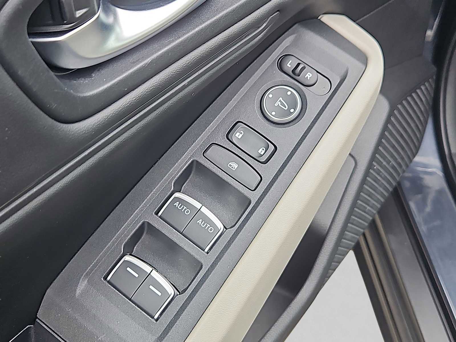 Certified 2024 Honda Accord EX image 24