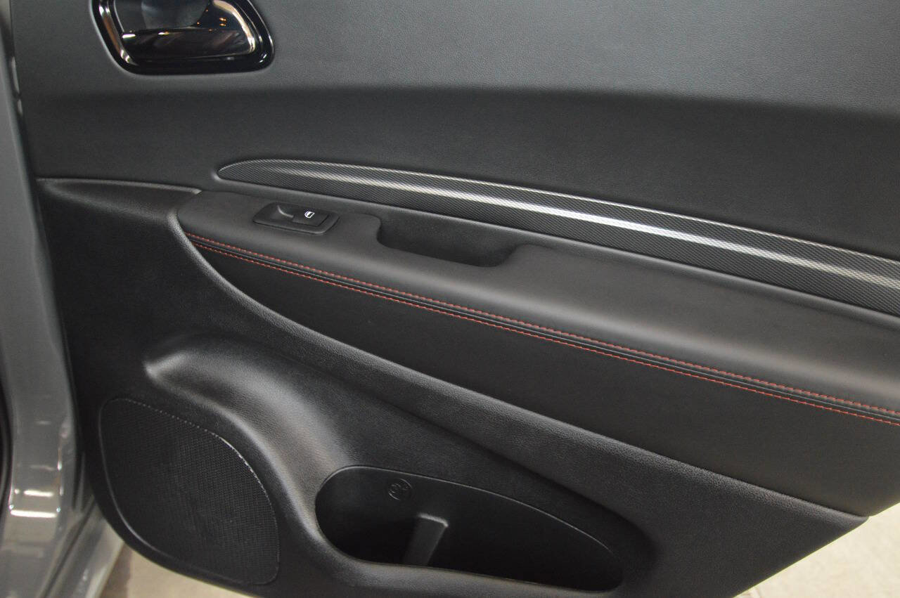 Used 2024 Dodge Durango GT image 15