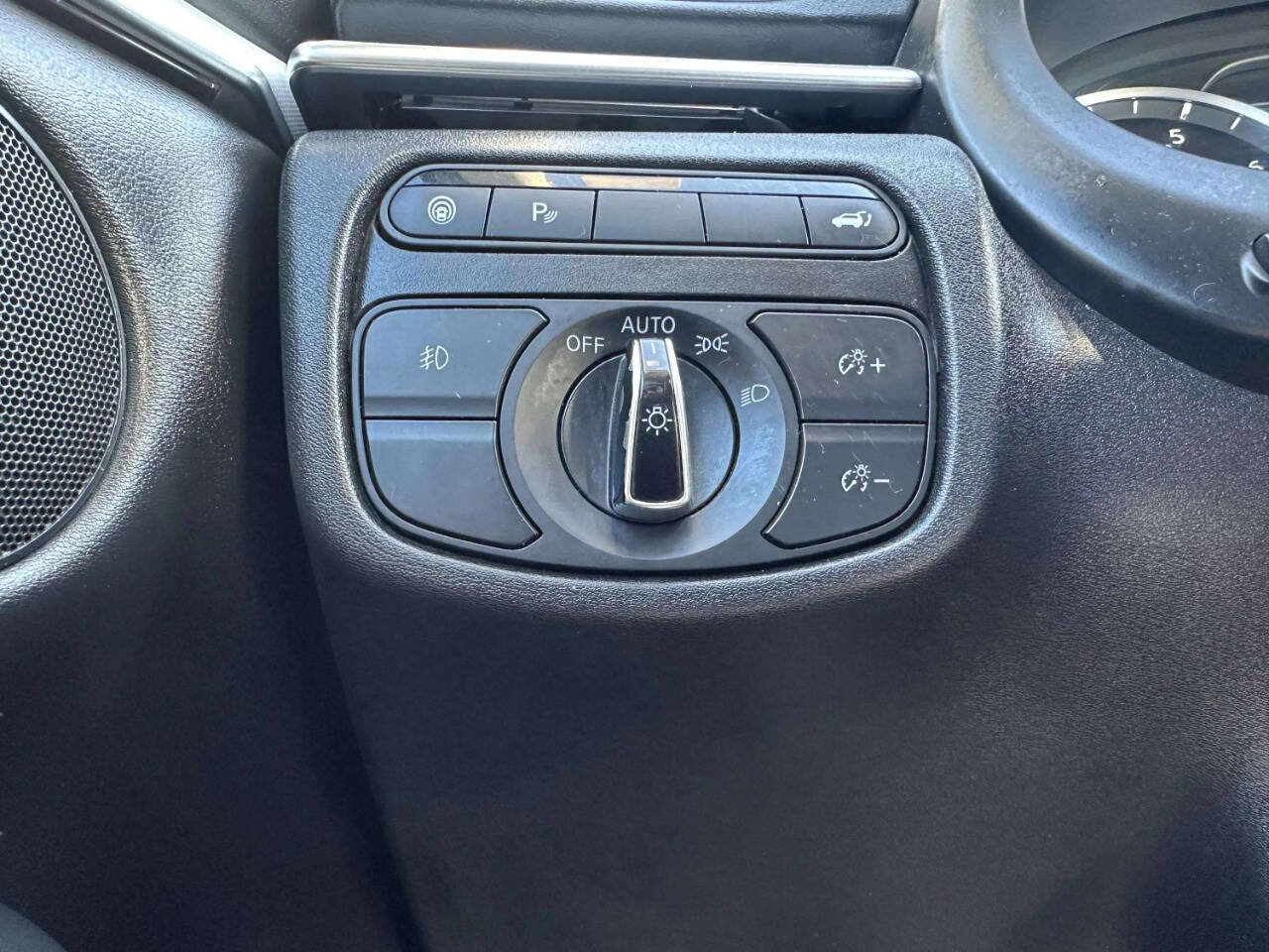 Used 2019 INFINITI QX50 Essential w/ Premium Heat Package image 34