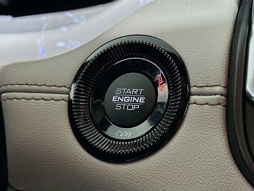 Used 2024 Jeep Compass Limited image 19