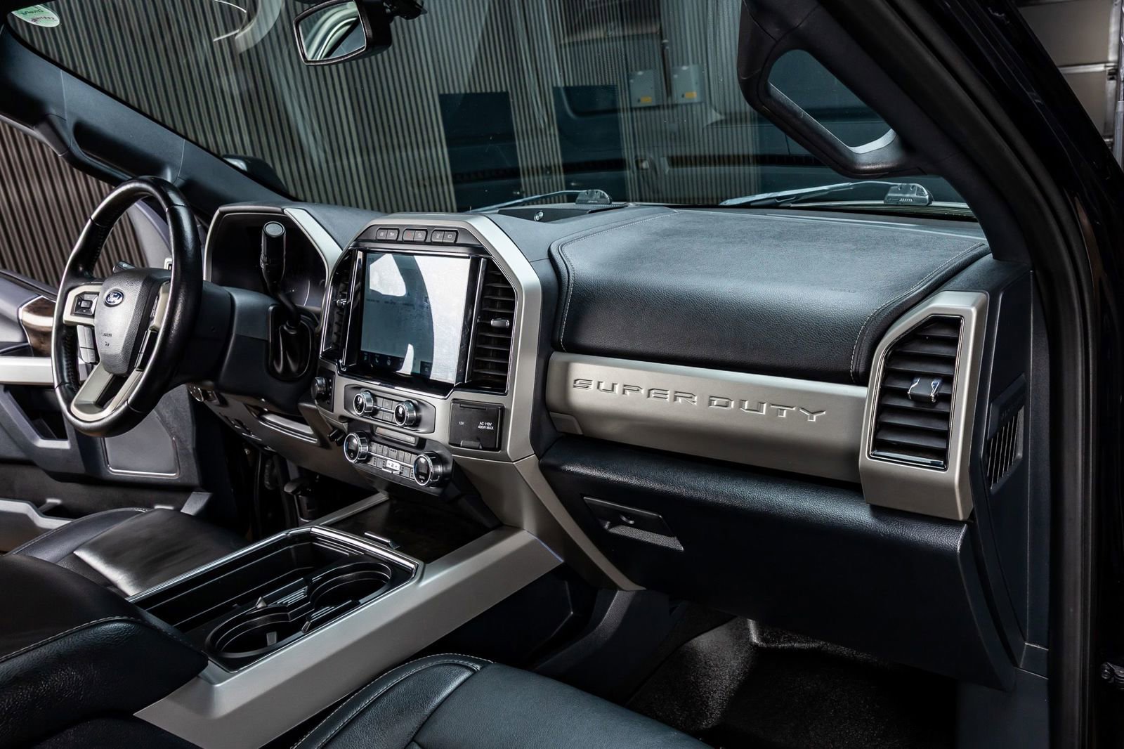 Used 2022 Ford F250 Lariat w/ Tremor Off-Road Package AWD/4WD image 17